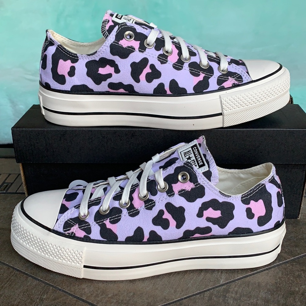 Converse Leopard Print platform sneakers- NWOB - Picture 4 of 14